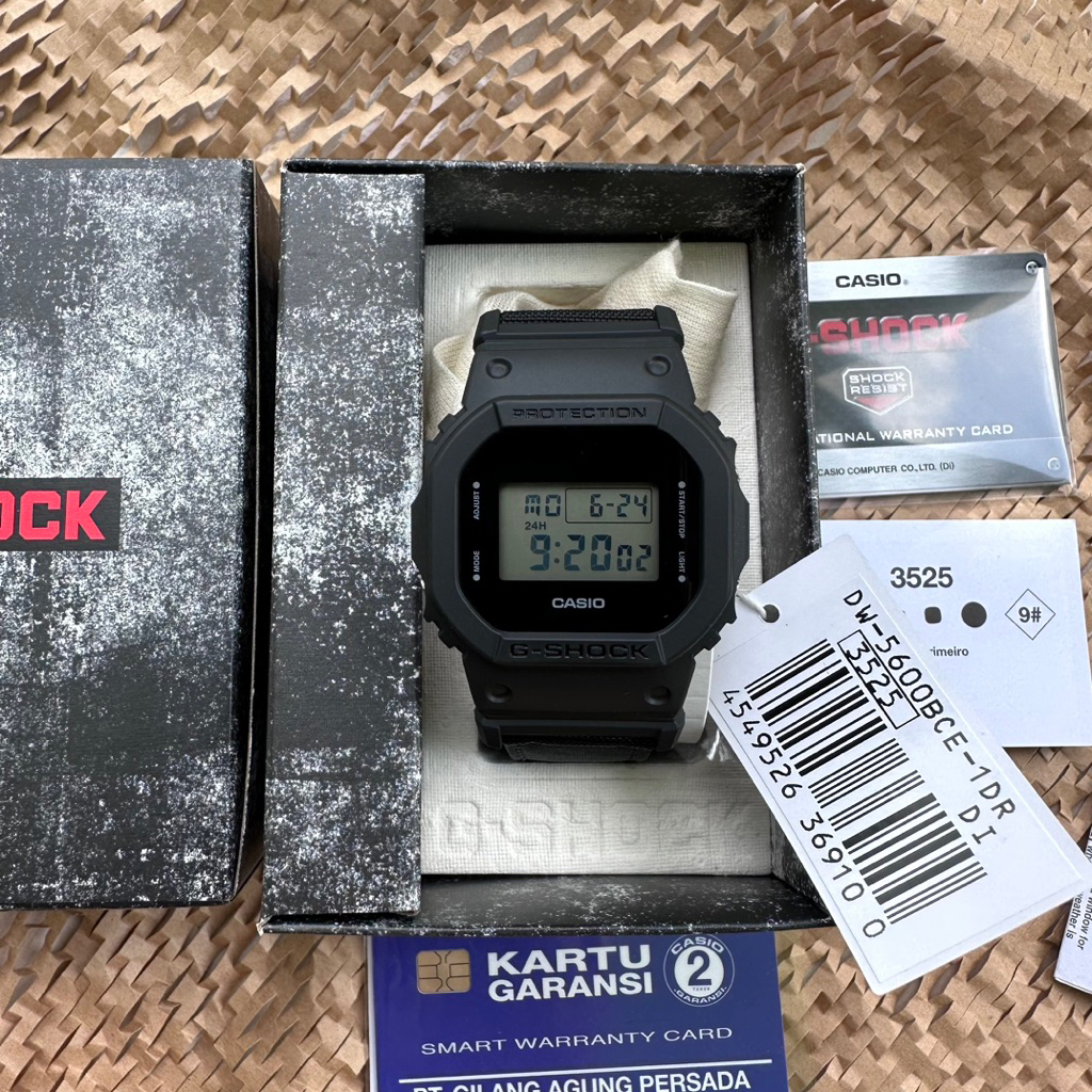 dw5600bce gshock dw5600bce g-shock dw-5600bce-1dr original new