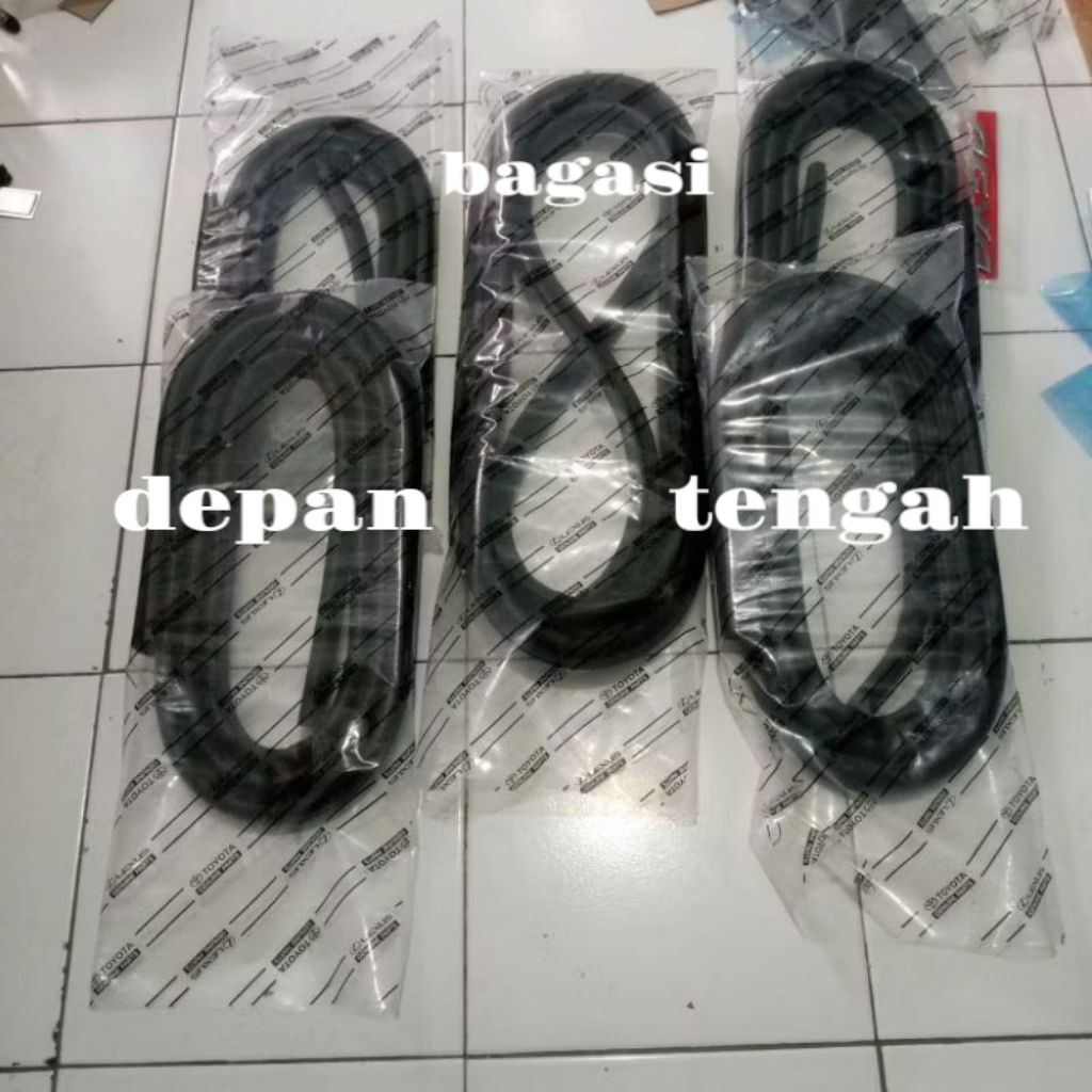 KARET BALON PEREDAM BODY PINTU DAN PINTU BAGASI MOBIL TOYOTA AVANZA XENIA 2004-2011 1SET ORIGINAL