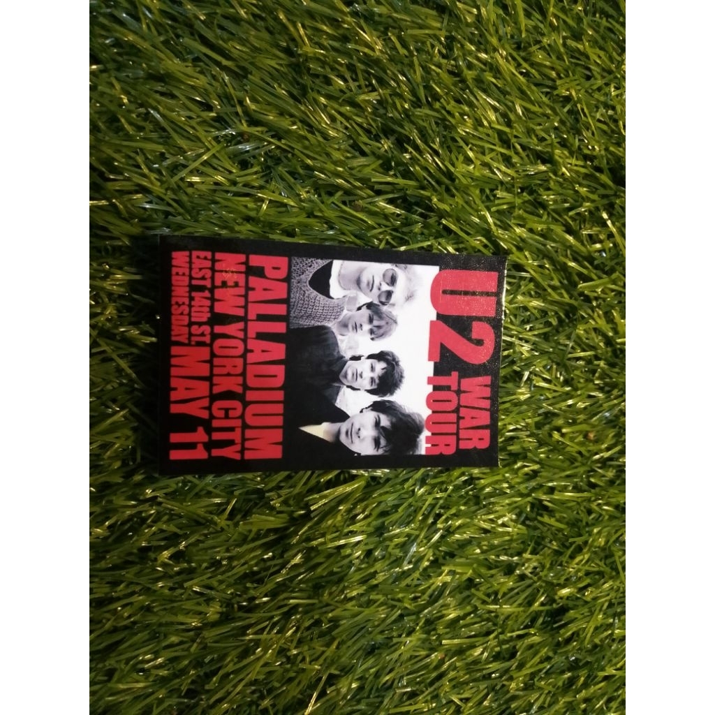 stiker vinyl u2