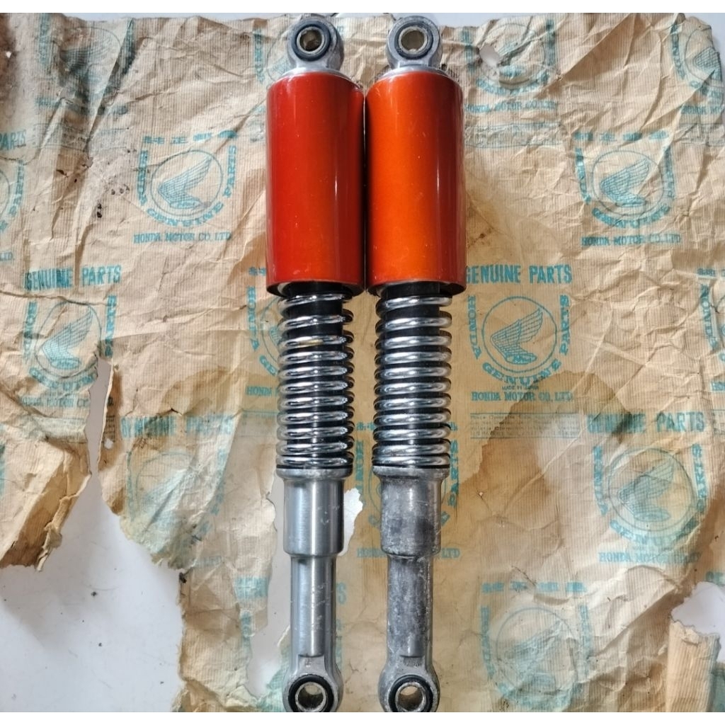 SHOCKBREAKER BELAKANG HONDA ASTRA S90Z S90 BENLY ORIGINAL NOS