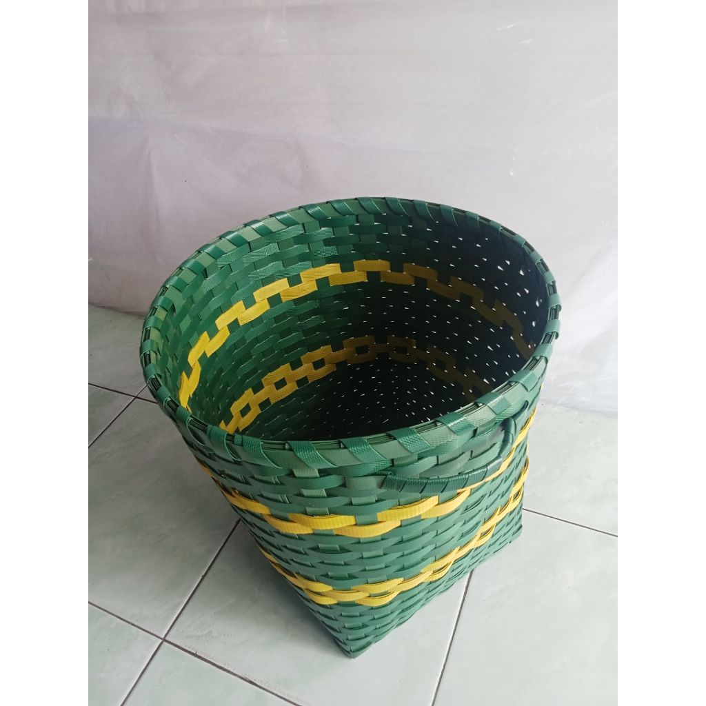 Keranjang rajut plastik / Keranjang Anyaman plastik / Keranjang Tomblok