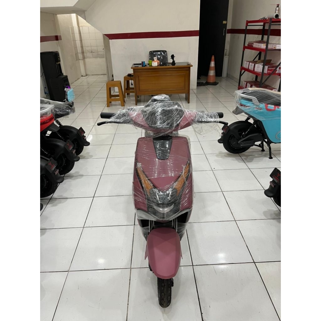 SEPEDA LISTRIK UWINFLY MODEL D65 WARNA PINK