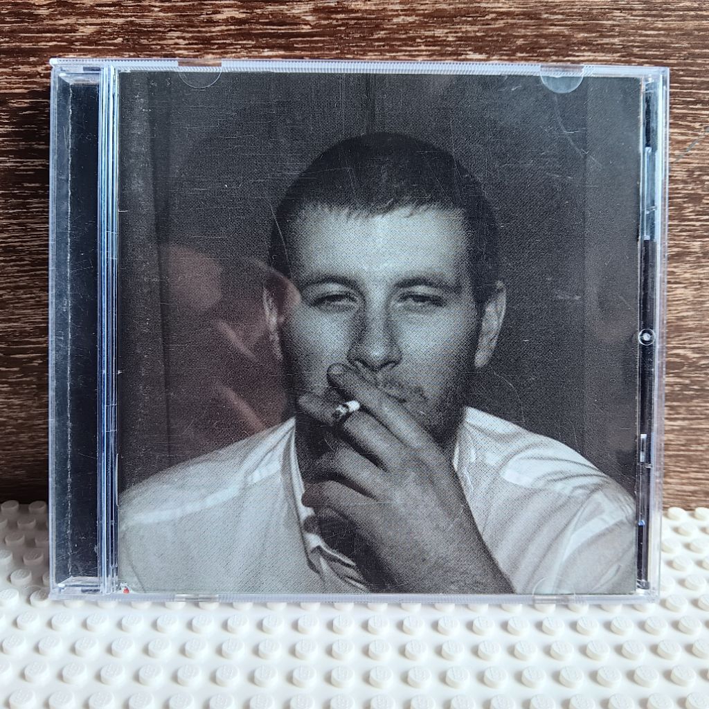 Tsaqafi Shopee - CD Arctic Monkeys - Whatever People Say I Am, That's What I'm Not