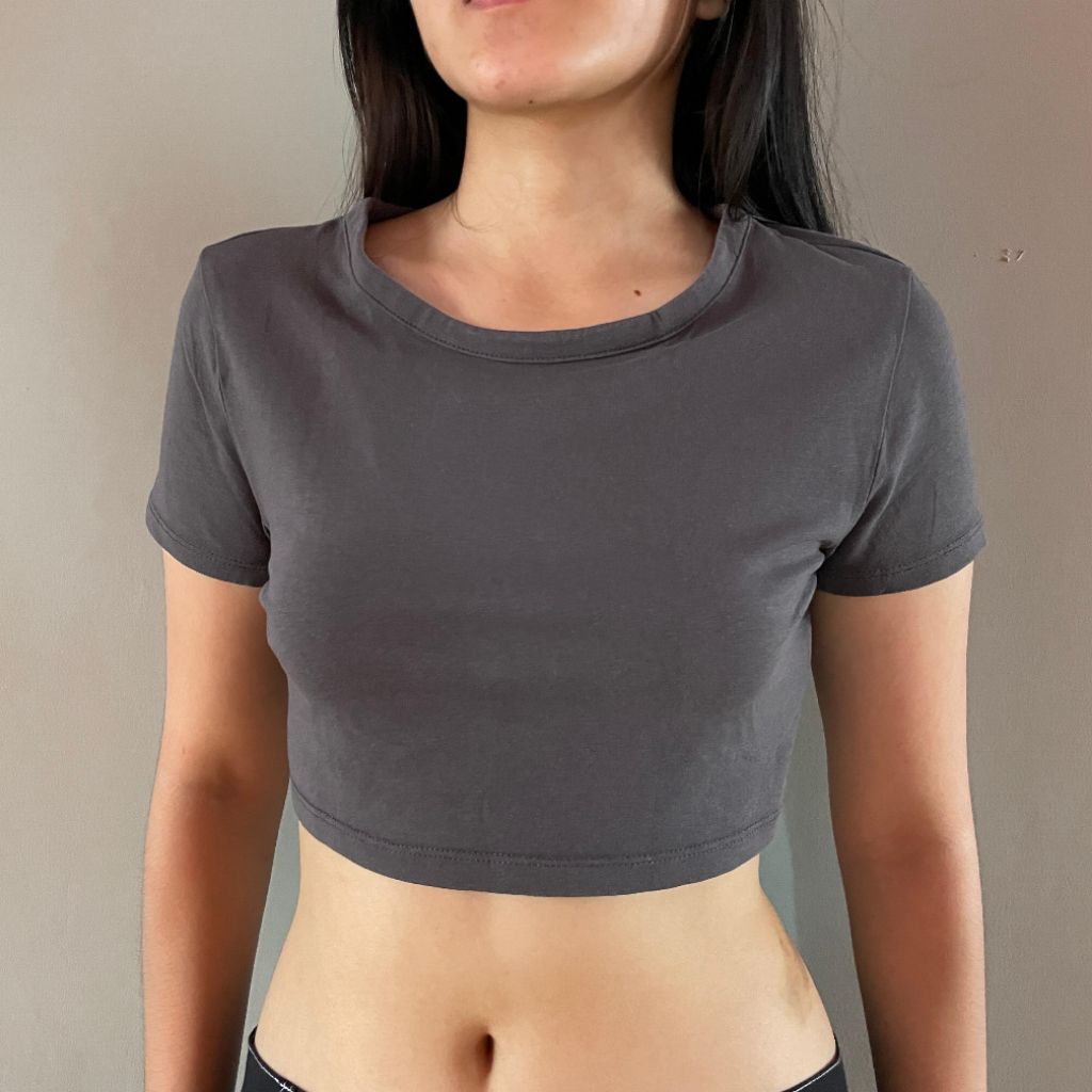 Kaos H&M Crop Top