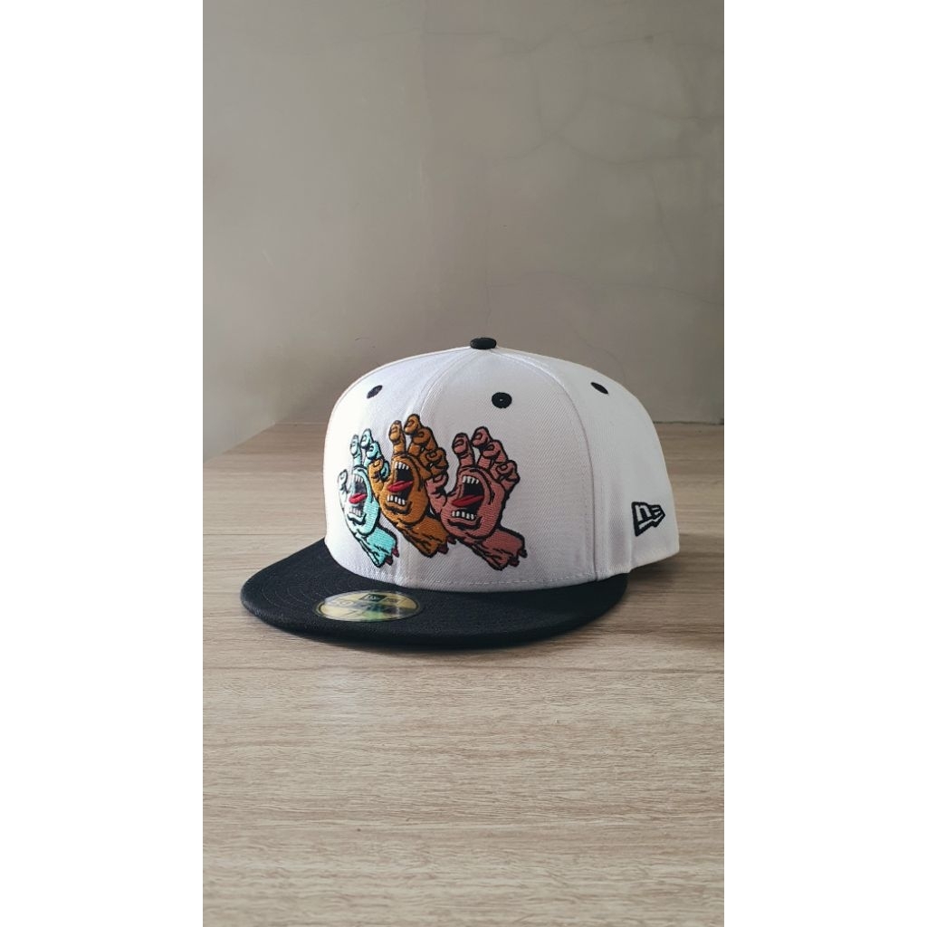TOPI NEW ERA x SANTA CRUZ