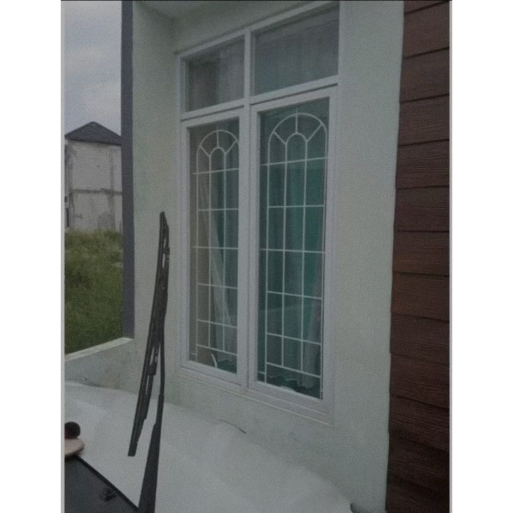 tralis jendela minimalis pengaman rumah motif simpel ukuran 174×49,5