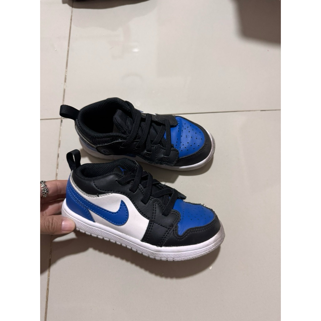sepatu Nike preloved original
