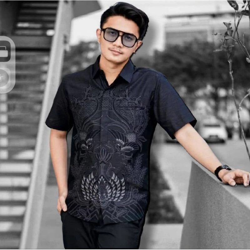 BAJU BATIK PRIA LENGAN PENDEK HITAM / BAJU BATIK HITAM PRIA / KEMEJA HITAM BATIK PRIA