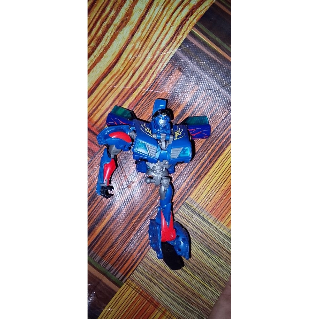 Transformers prime deluxe hot shot