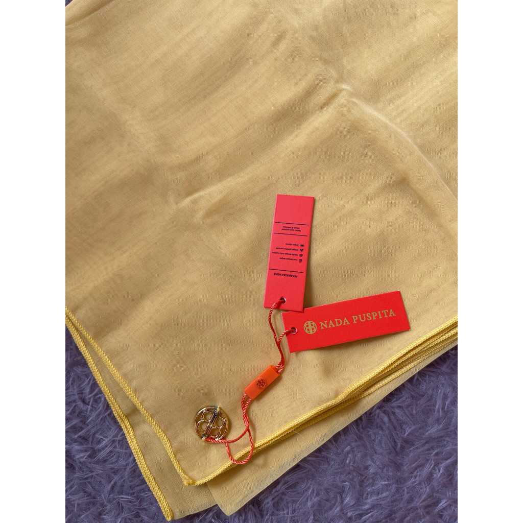 Nada Puspita Daily Scarf