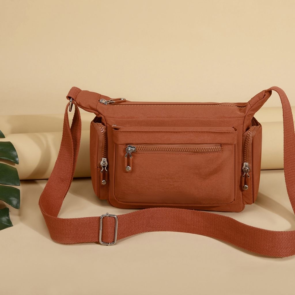 M 1982 - TAS SELEMPANG WANITA - TAS SELEMPANG WATERPROOF