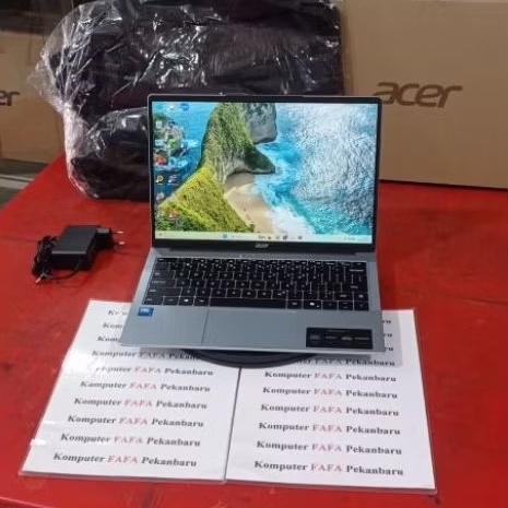 Acer Lite AL14 Core i3 N355 Ram 8gb SSD 256gb 14"