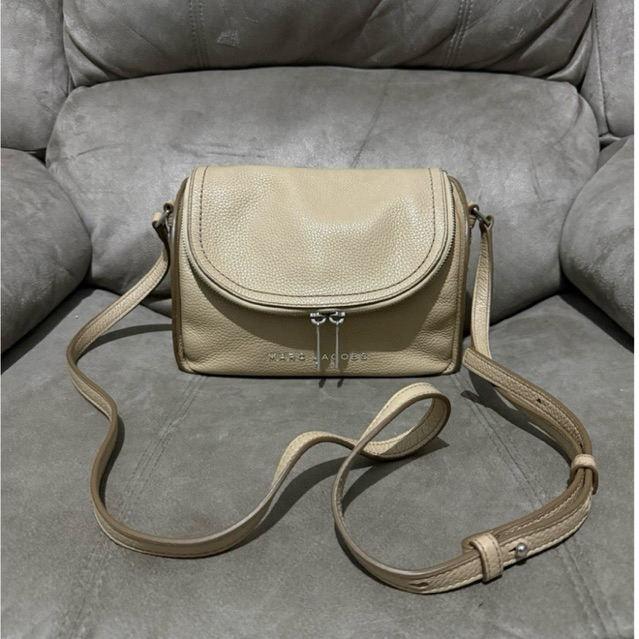 MARC JACOBS MINI THE GROOVE MESSENGER BAG IN NUDE