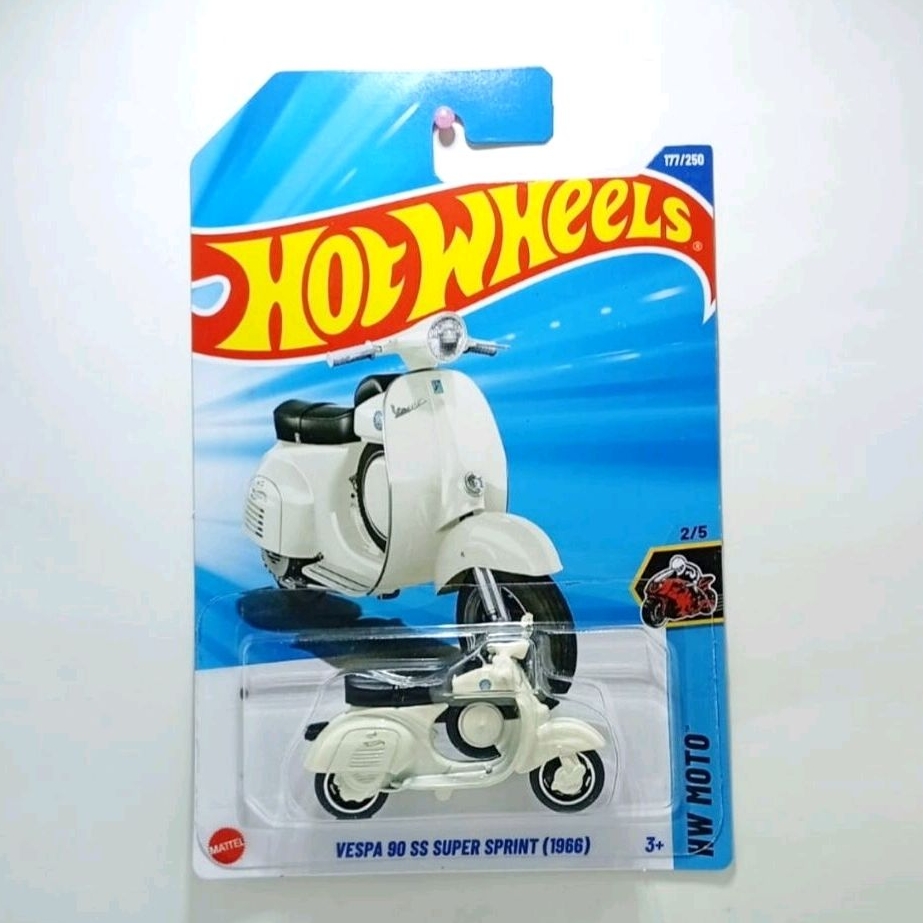 Hot Wheels diecast Hotwheels Vespa 90 ss Super Sprint Putih