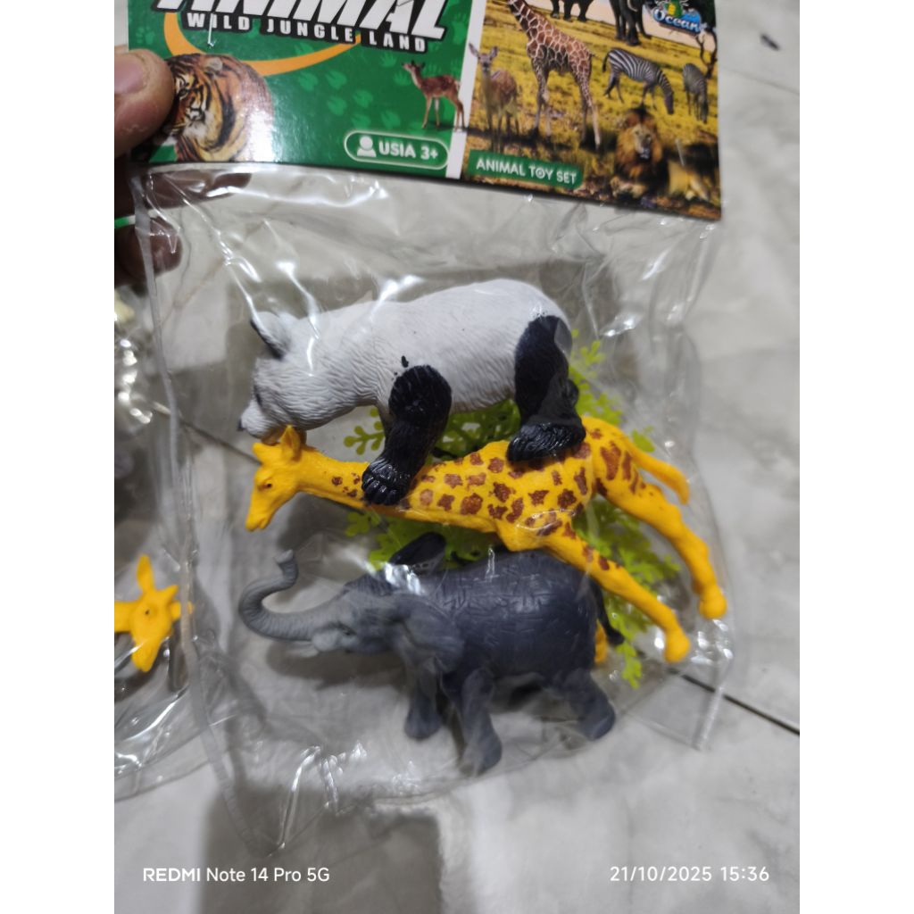 MAINAN ANIMAL ZOO BINATANG