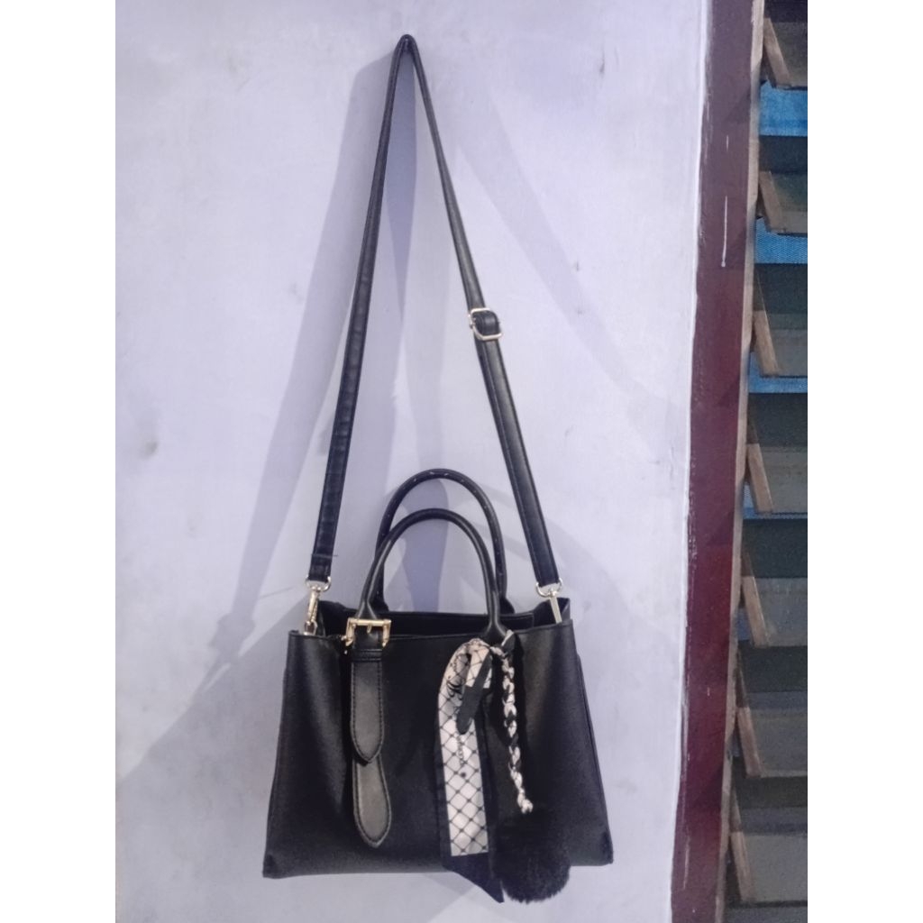 (PRELOVED) Jims Honey Clara Bag Tas Selempang Wanita