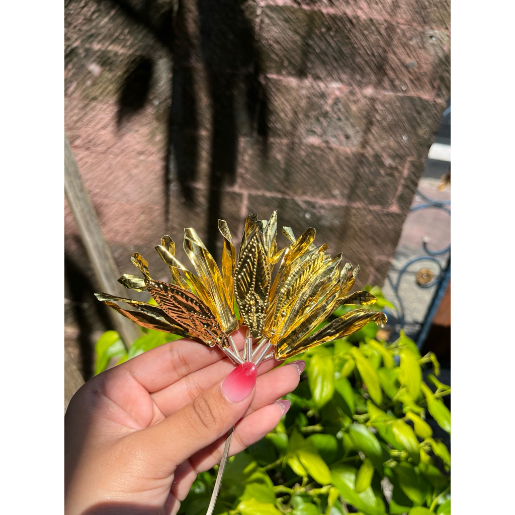 Bunga sandat emas bali