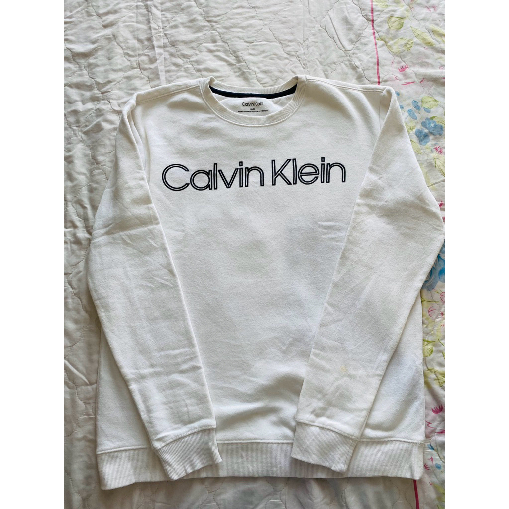 Preloved Sweater Calvin Klein