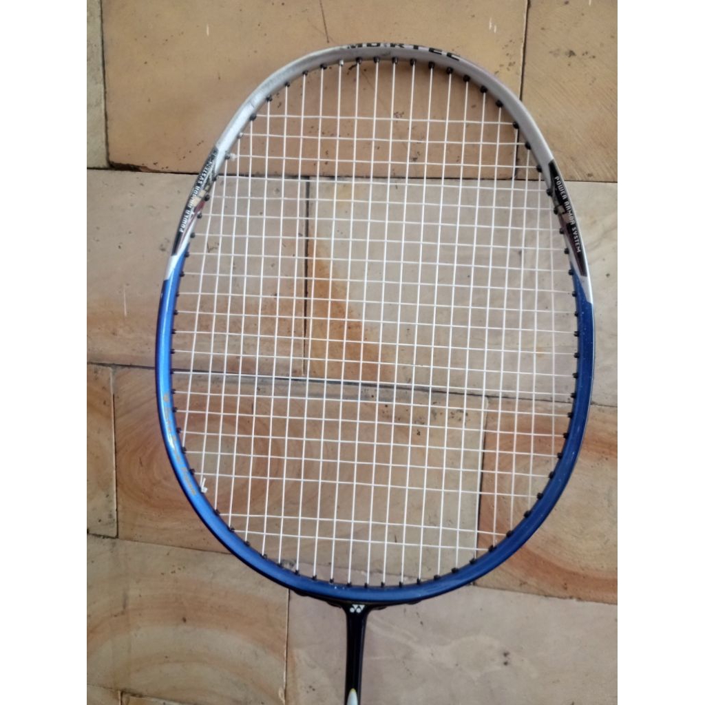 YONEX ARMORTEC 150