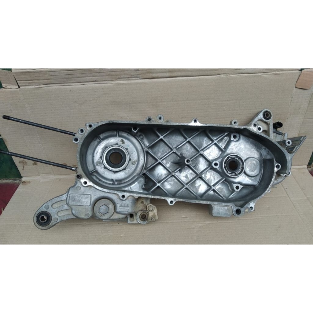 Krengkes Crankcase rengkes kalter kiri Honda Vario 125 Old KZR Vario 125/150 LED K59 K60 Original co