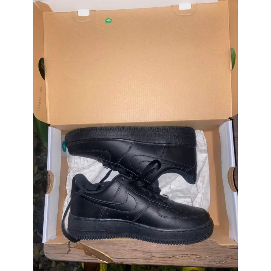 NIKE AIRFORCE 1 Black