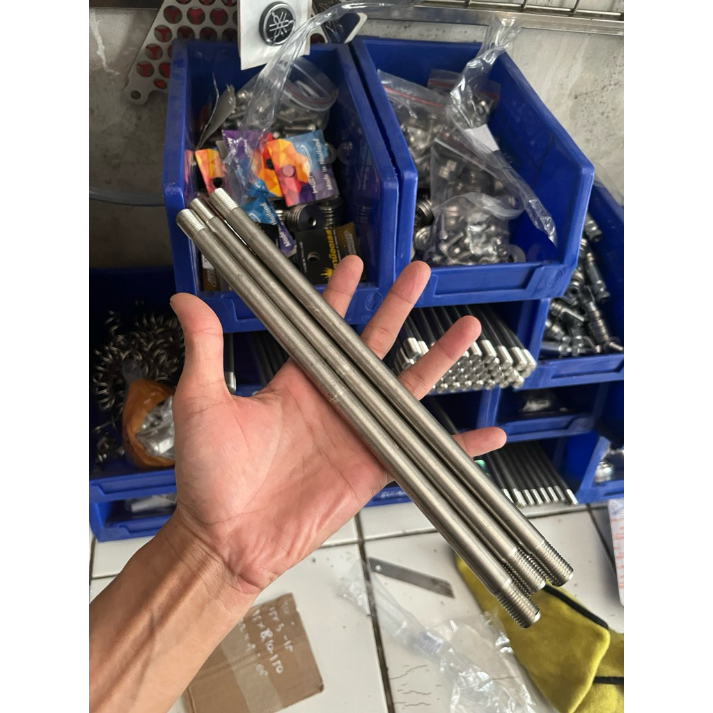 As roda belakang steanleess 5TP yamaha Jupiter z vega r new vega zr Jupiter z1 ori