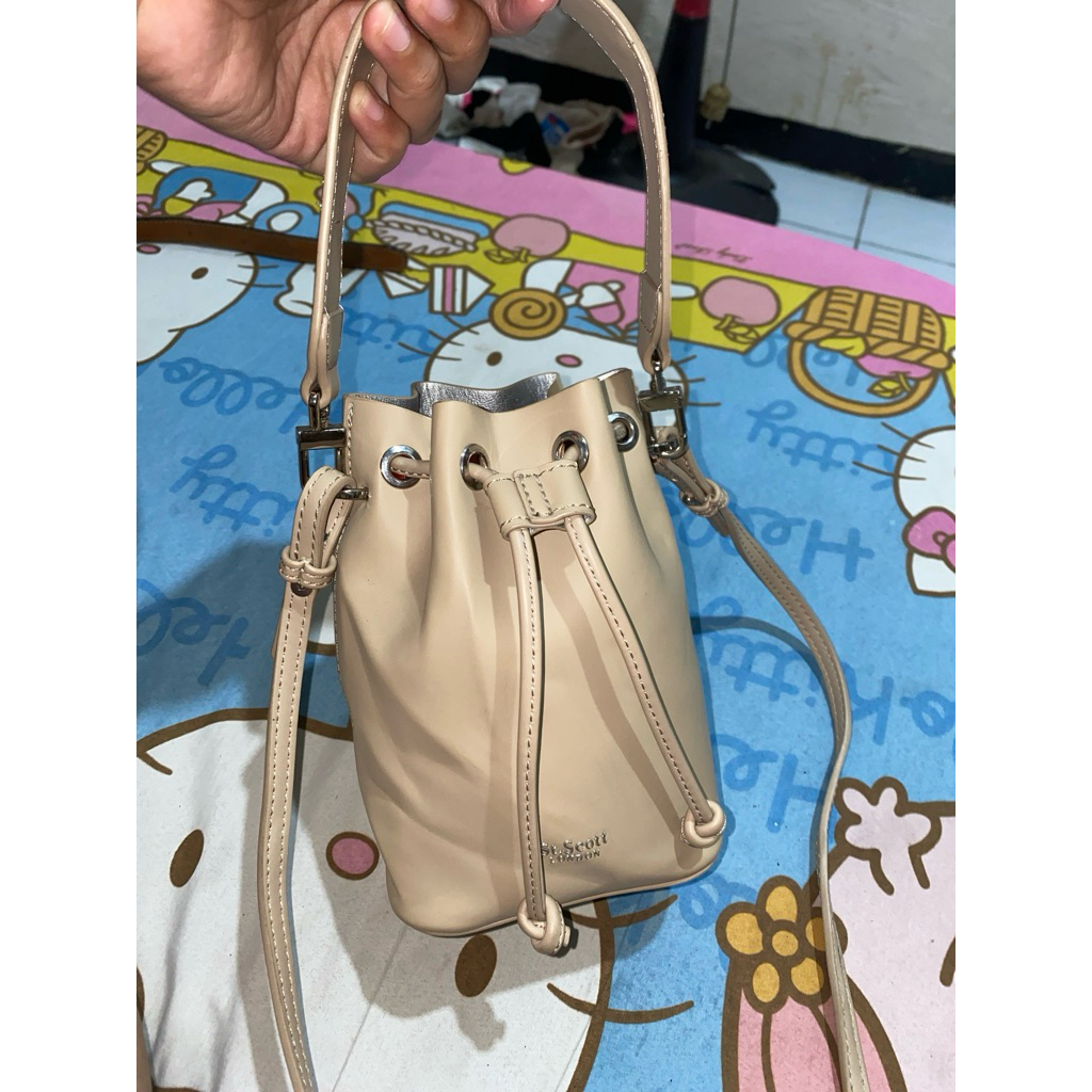 st scott london serut