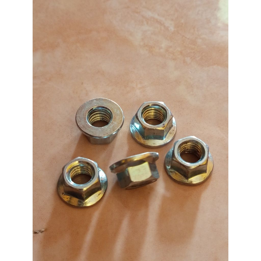 1,pcs..MUR 12,.MUR BAUT 12,MUR PAYUNG, MUR TOPI, MUR KUPING, MUR FLANG M8, MUR STANDAR OTOMOTIF DRAT