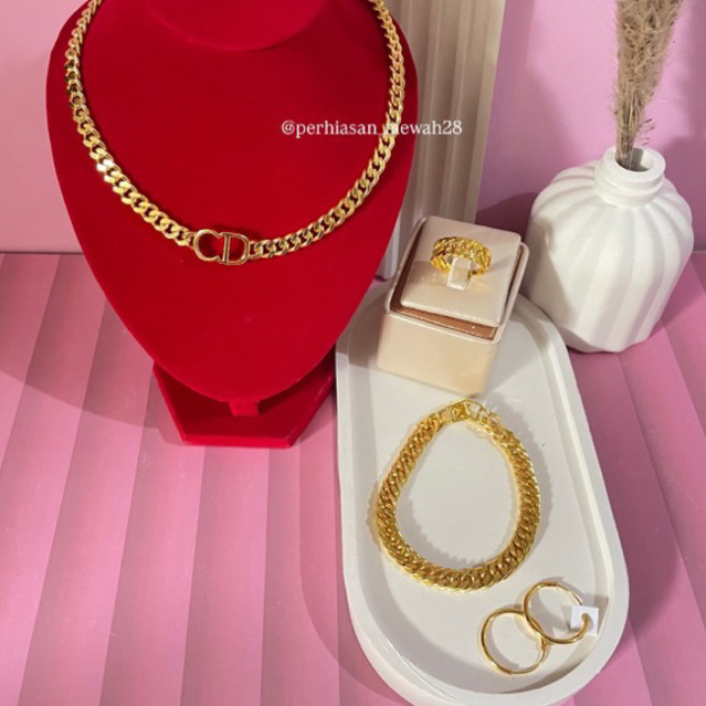 set perhiasan lapis emas