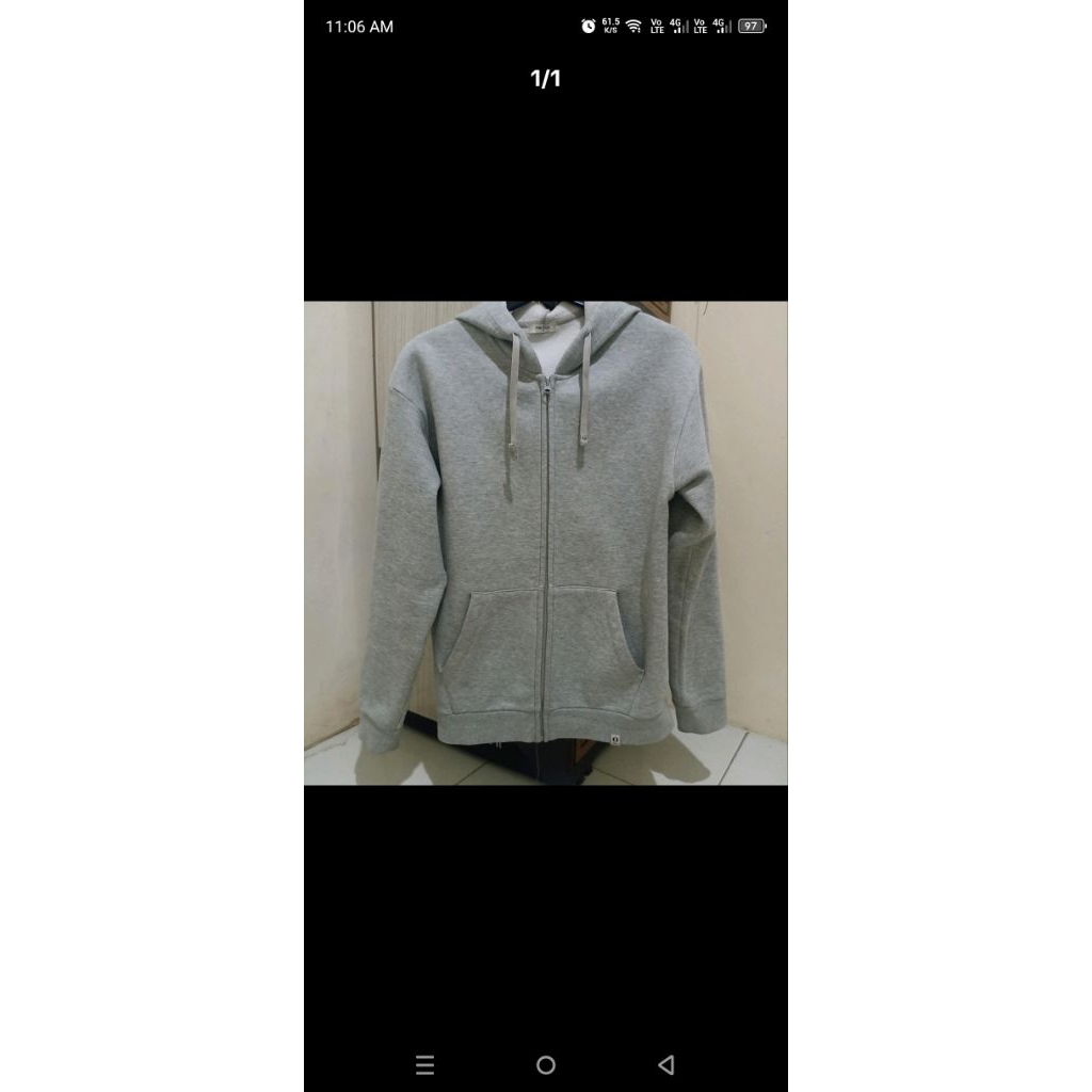 sepaket preloved hoodie zipper polham abu2 fit size S-M & jogger pants fit size 30,31,32