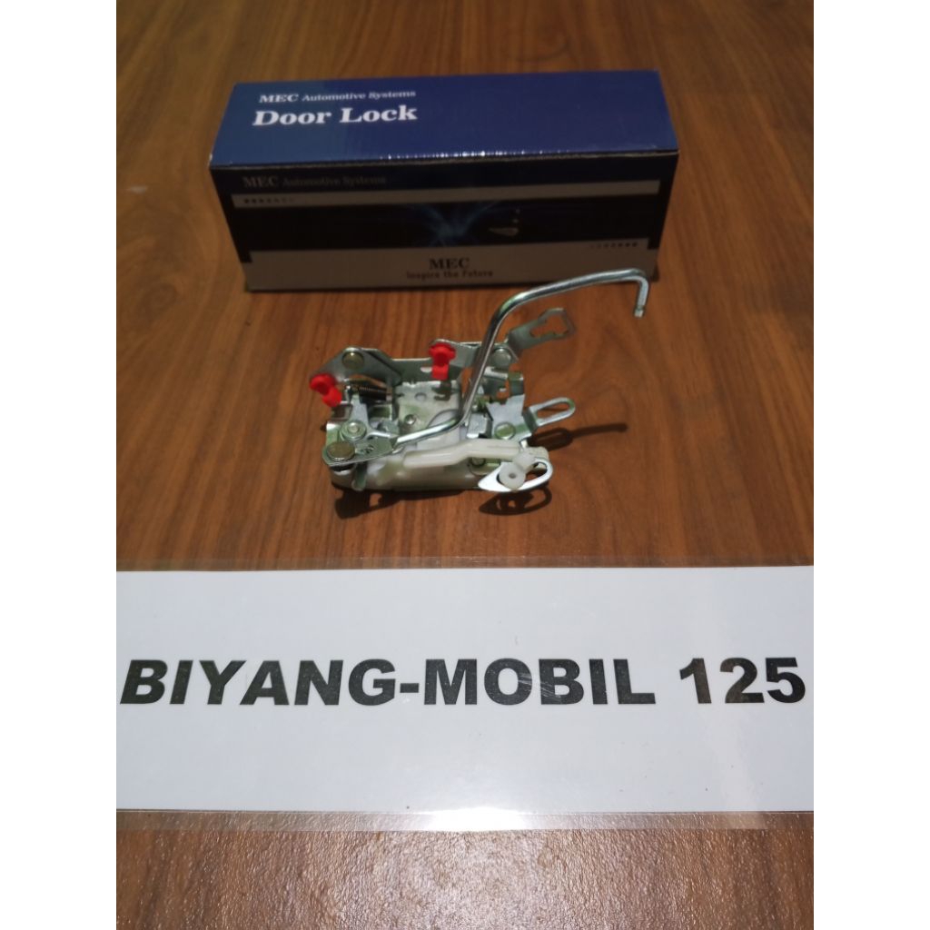 DoorLock Door Lock Kunci Pintu Mobil Depan Kanan Rh Isuzu Panther 2.3 2.5Cc 8-94366-399