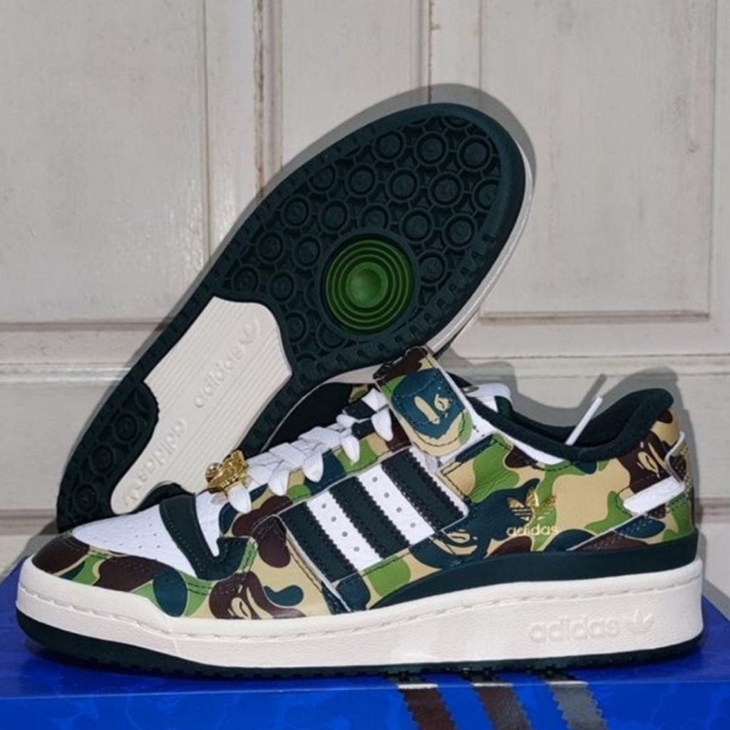 Sepatu Adidas forum 84 low Bape 30th anniversary green camo