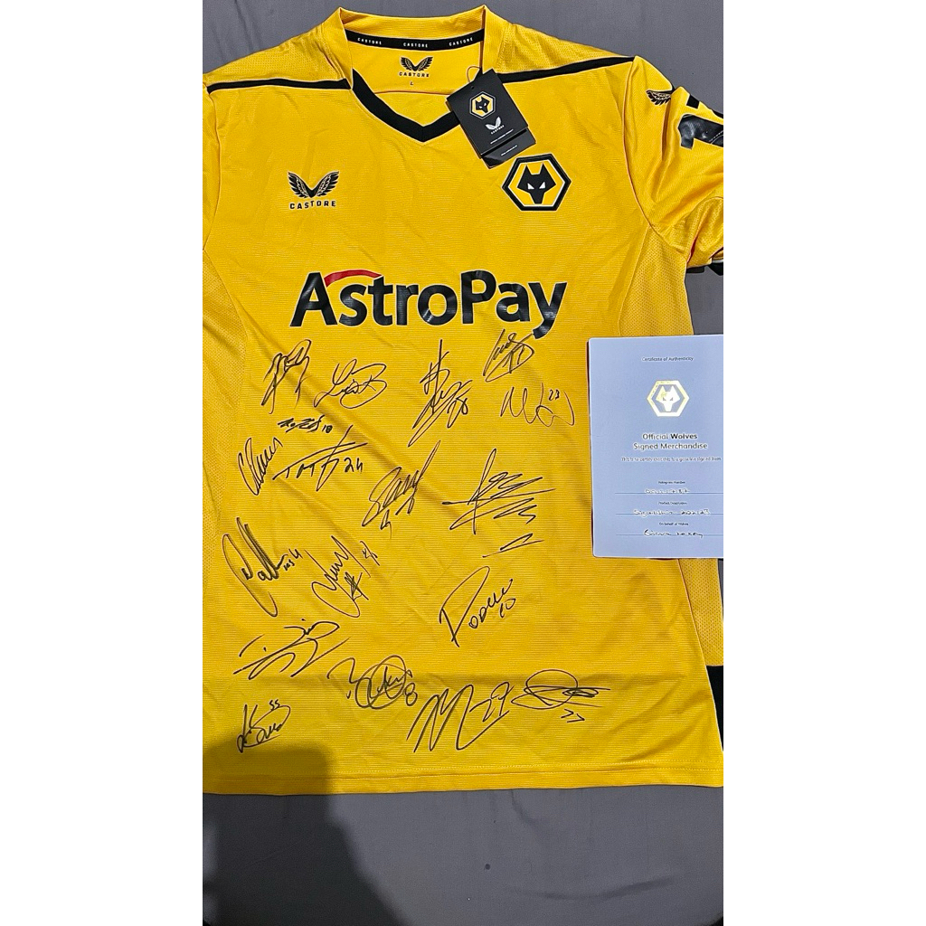Signed Jersey Wolverhampton