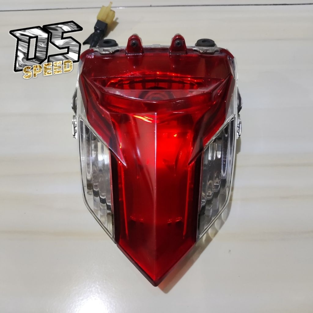 stoplamp lampu rem lampu belakang sonic 150 r original