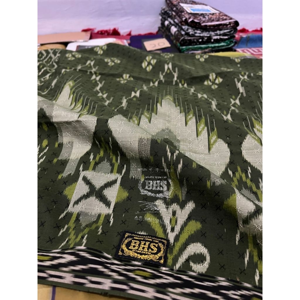 ready sarung bhs tkc sutra spunsilk