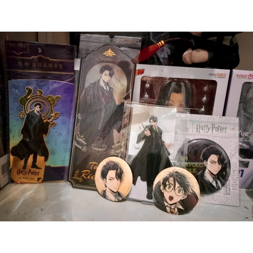 ORI Harry Potter Tom Riddle Tomarry Badge Bookmark Laser Ticket Acrylic Stand