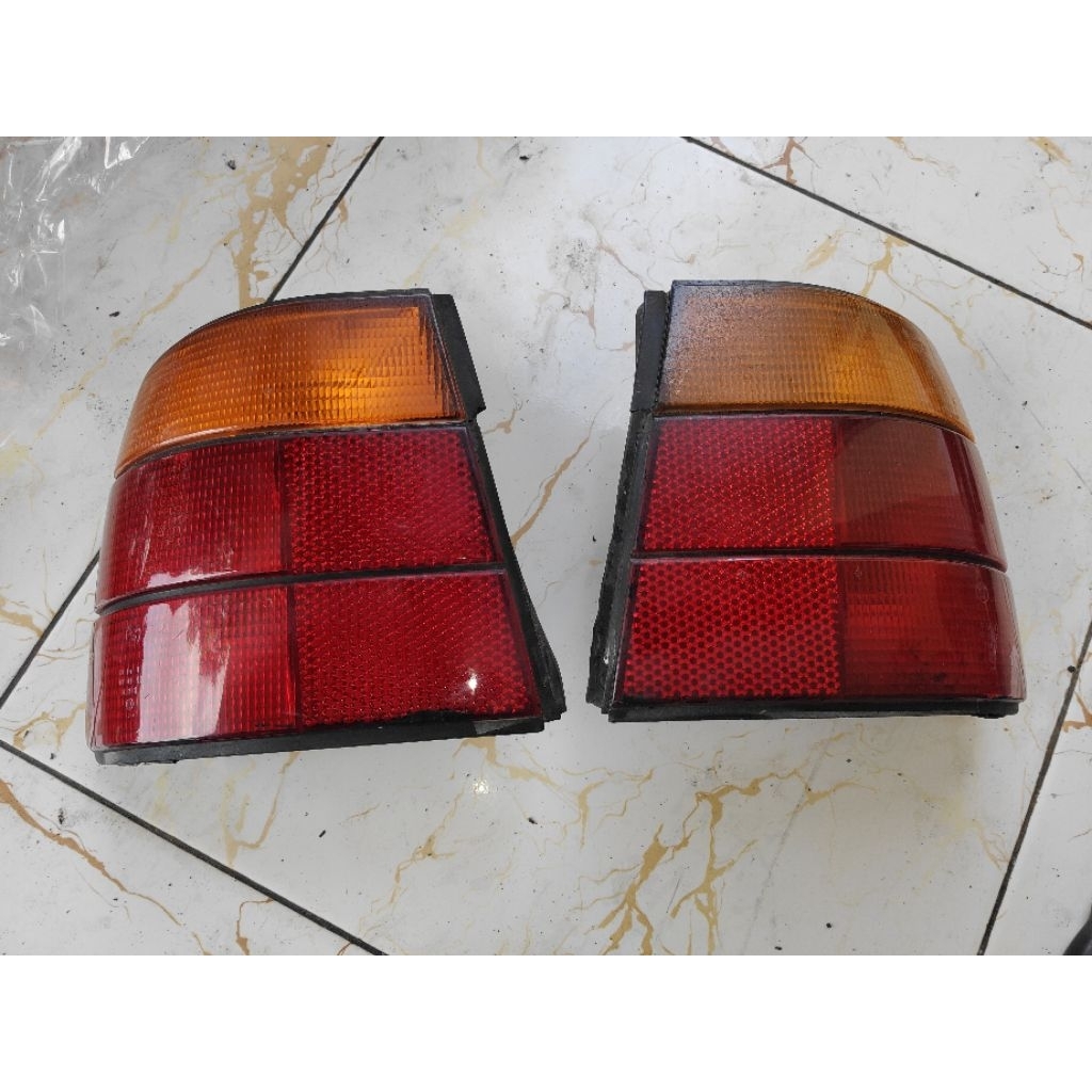 stop lamp lampu belakang kanan bmw e34 sein kuning ori