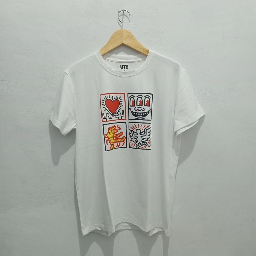Kaos uniqlo x keith haring
