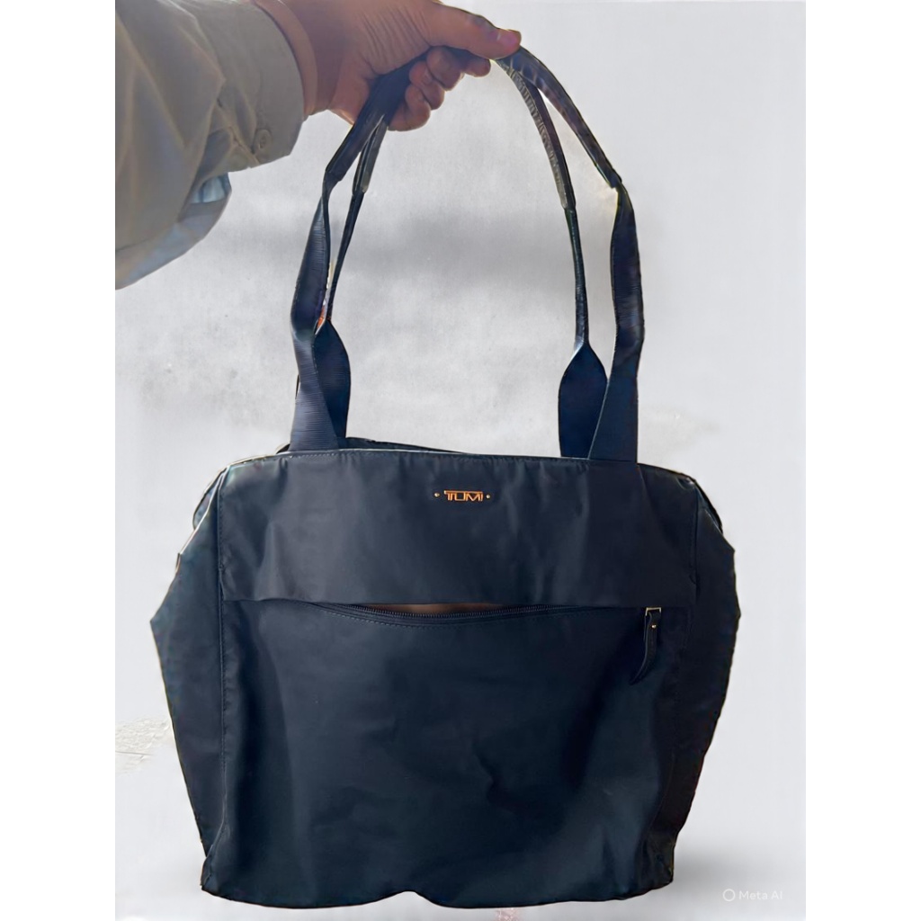 [preloved] TUMI ORIGINAL Sling bag Shoulder bag 2in1 / Tas selempang navy blue