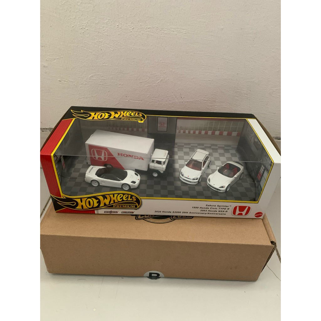 Hot Wheels Premium Diorama Honda Series isi 4 Set