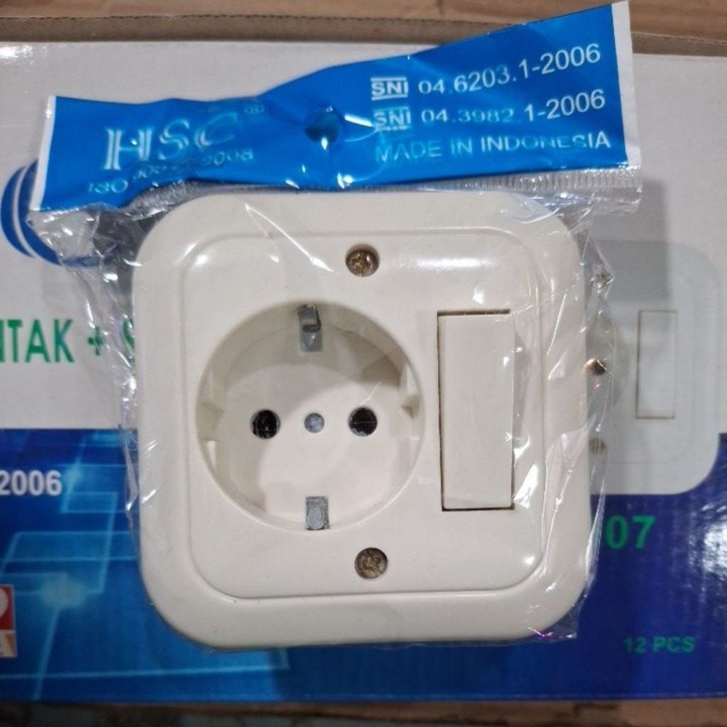 HSC stopkontak IB+saklar