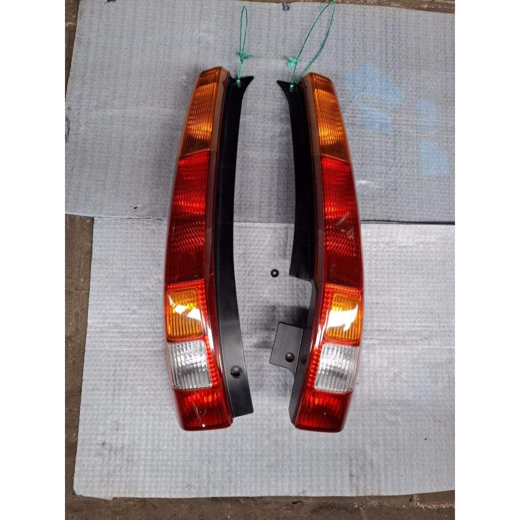 stoplamp lampu belakang Honda CRV gen 2 tahun 2002-2004 original