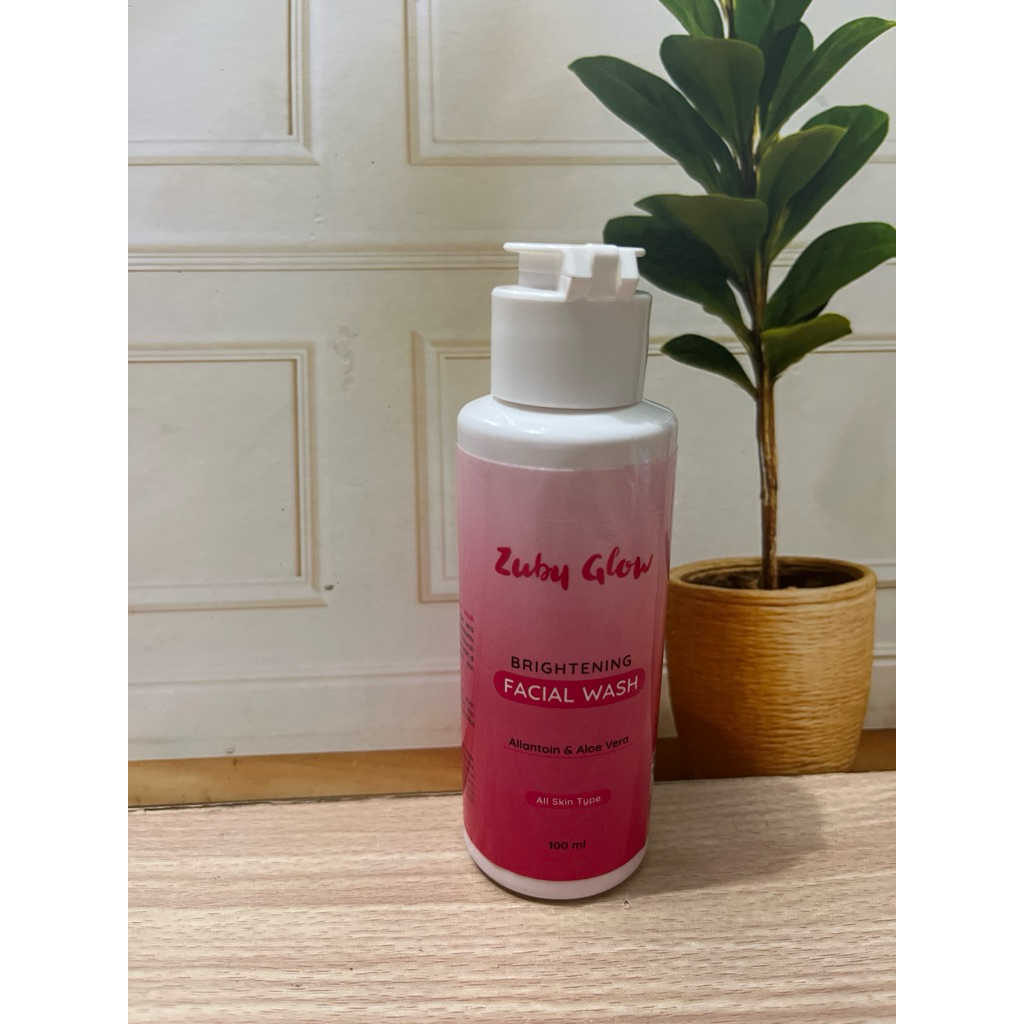 Zuby glow brightening facial wash 100ml
