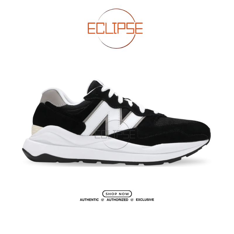 ECLIPSE - Sepatu NB 57 40 Black White WhiteBlack Sneakers Authentic