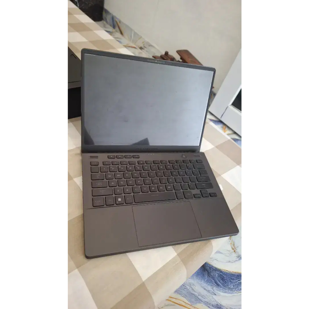 ASUS ROG G14 Anime Matrix GA402RK AMD Ryzen 9 6900HS RAM 32GB SSD 1TB RX6800S 8GB VRAM