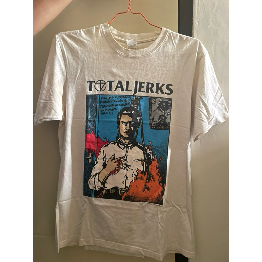 Preloved Kaos Merch “TOTAL JERKS”