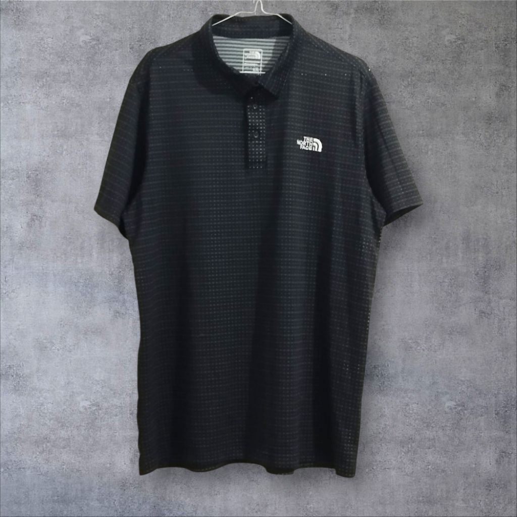 KAOS POLO JERSEY THE NORTH FACE LIKE NEW