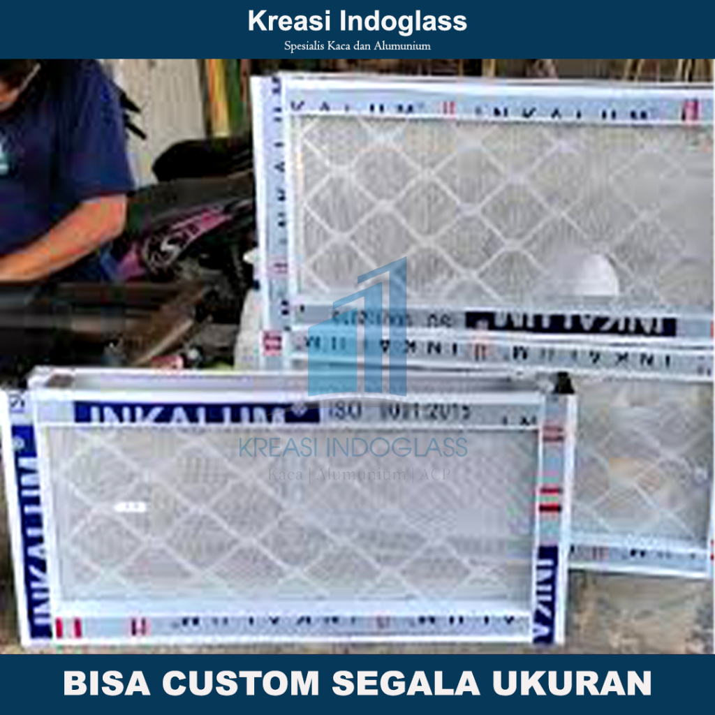 Jendela Boven Kawat Nyamuk, Jendela Kamar Mandi