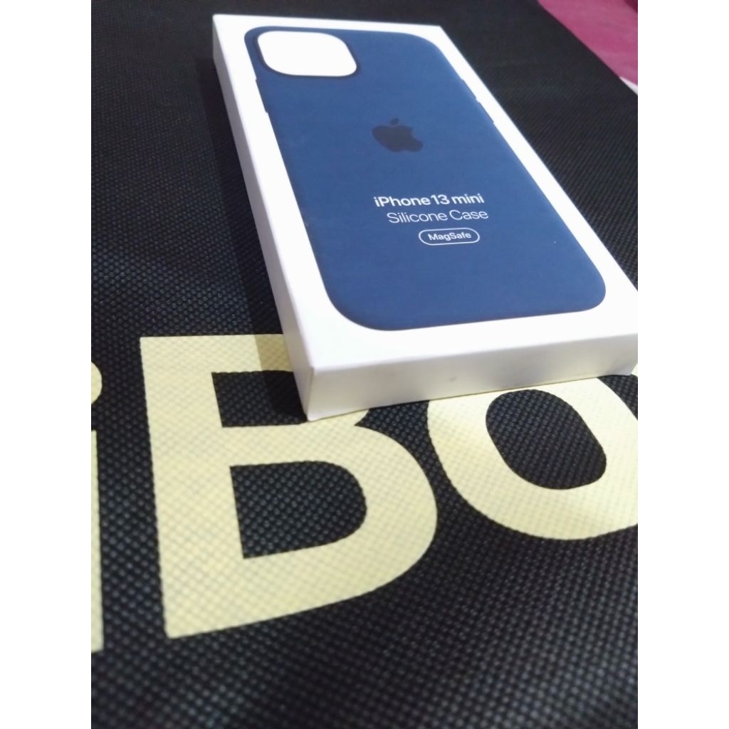 iPhone 13 Mini Silicon Case MagSafe Apple Original iBox Biru (Blue Abyss)