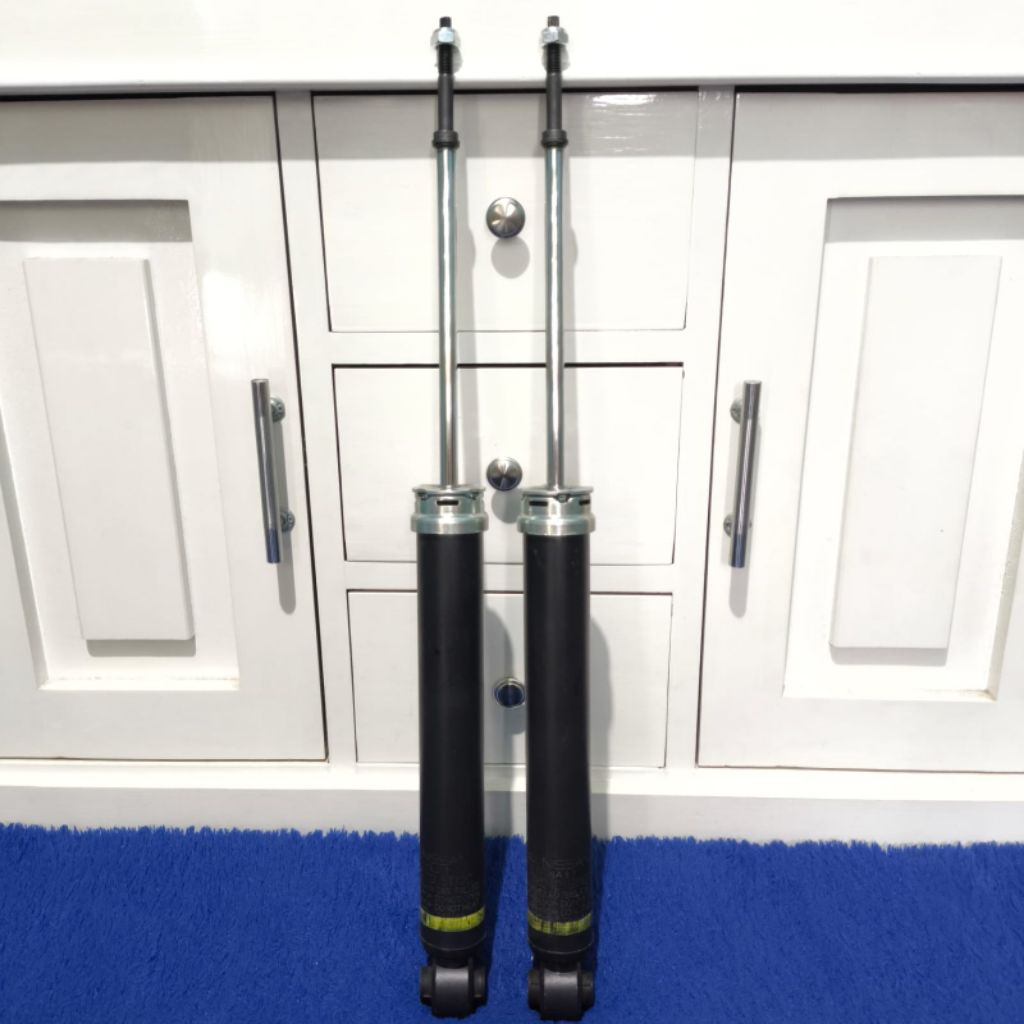 shock nissan serena c27 belakang